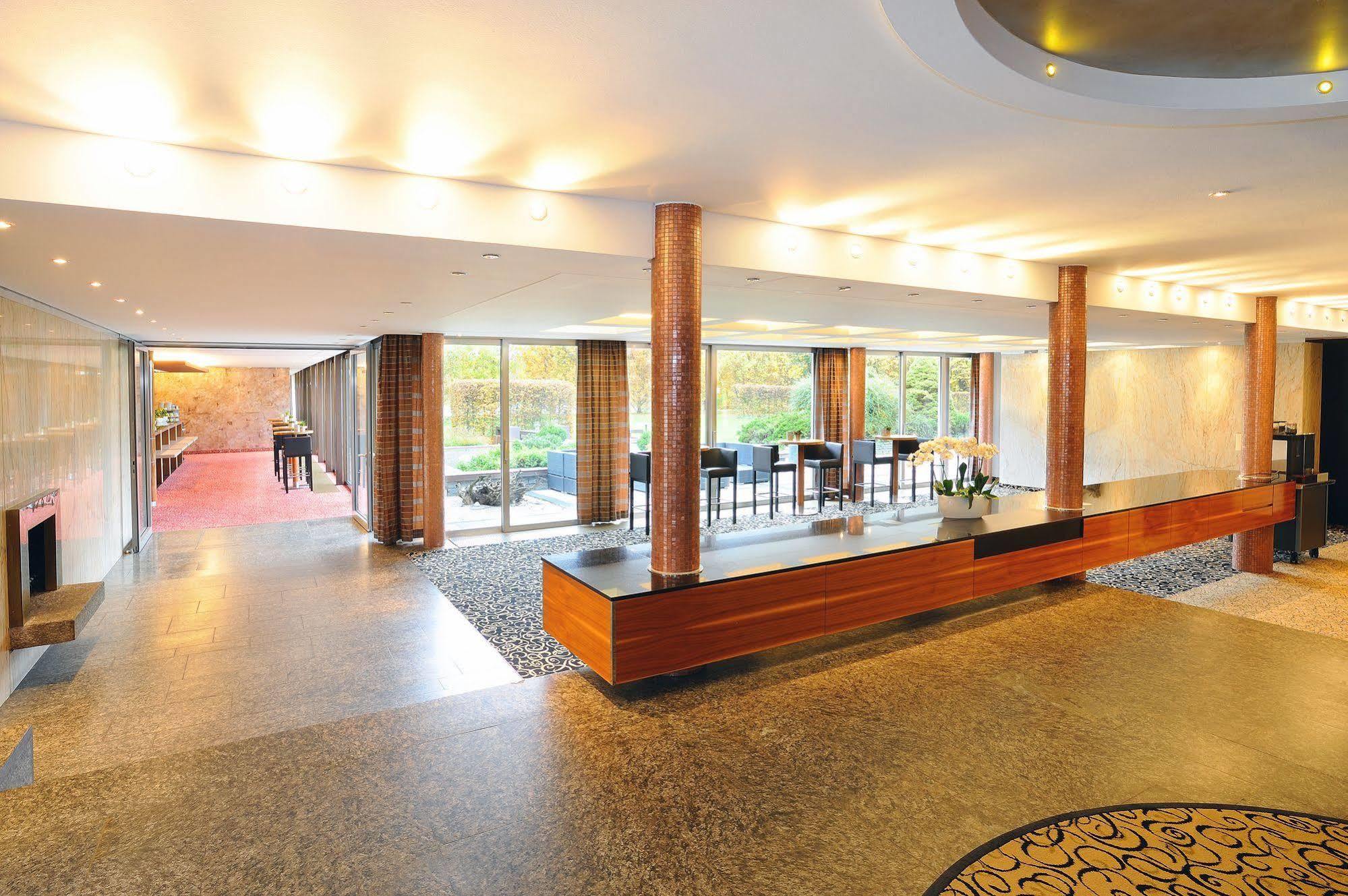 Schlosshotel Monrepos Лудвигсбург Екстериор снимка